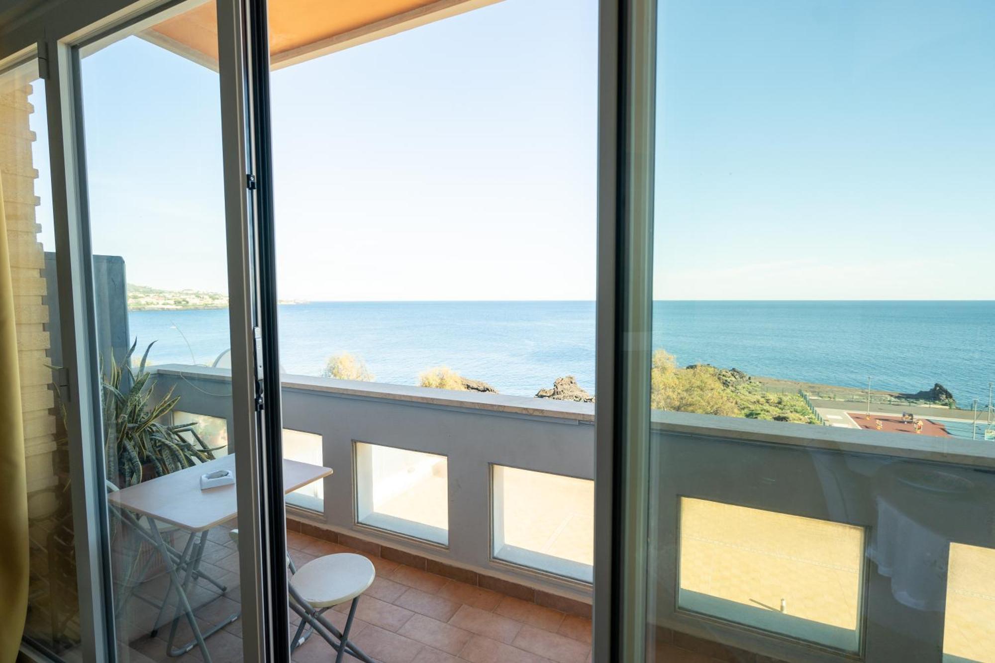 Perla Marina Sea View Apartment CTA Exterior photo